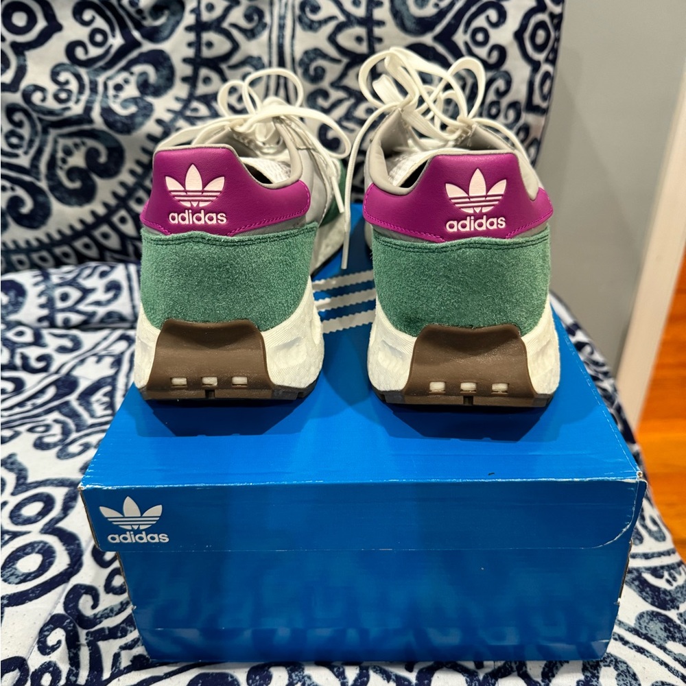 ADIDAS - Picture 4 of 8